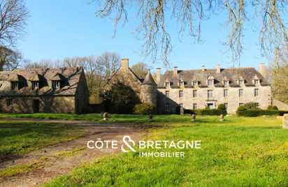 Maison - 1225 m2 - Guingamp