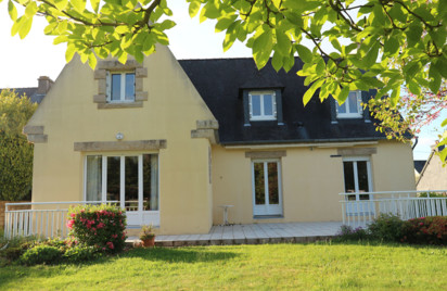 Maison - 183 m2 - Rostrenen