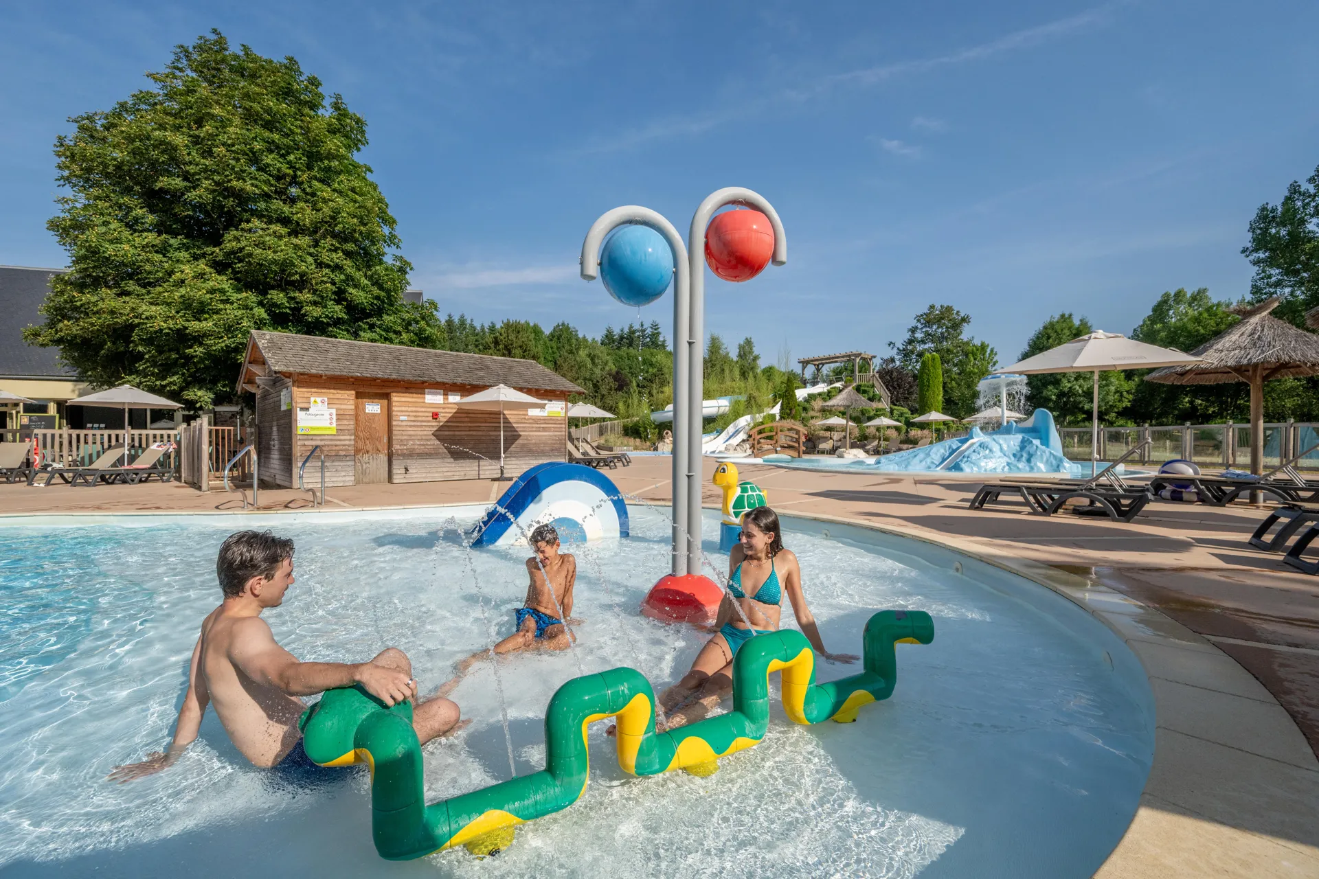 Aire de jeux aquatiques enfants