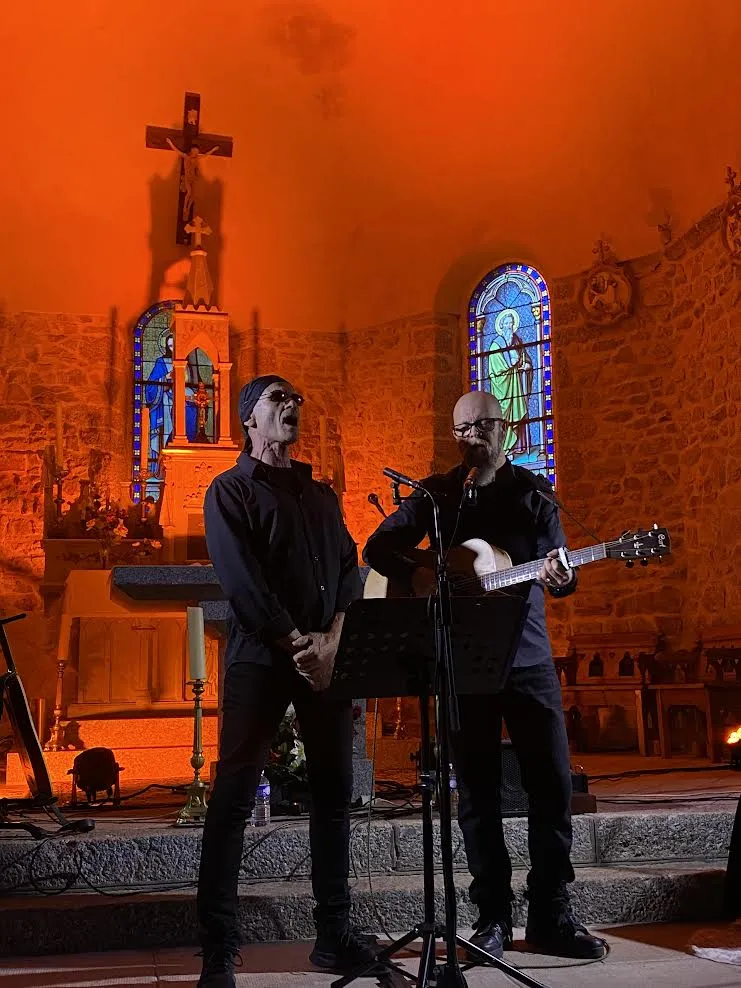 CUM E VOCI