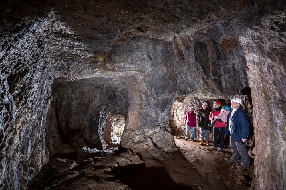 Visite de la mine de Cénomes
