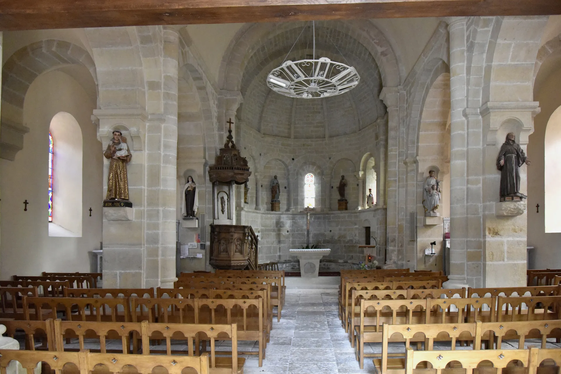 Eglise à Pierrefiche d'Olt