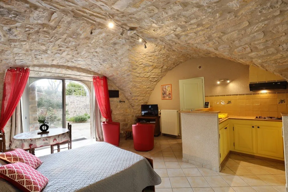 Gîtes des rochers - A L'Oustal - AYGG55