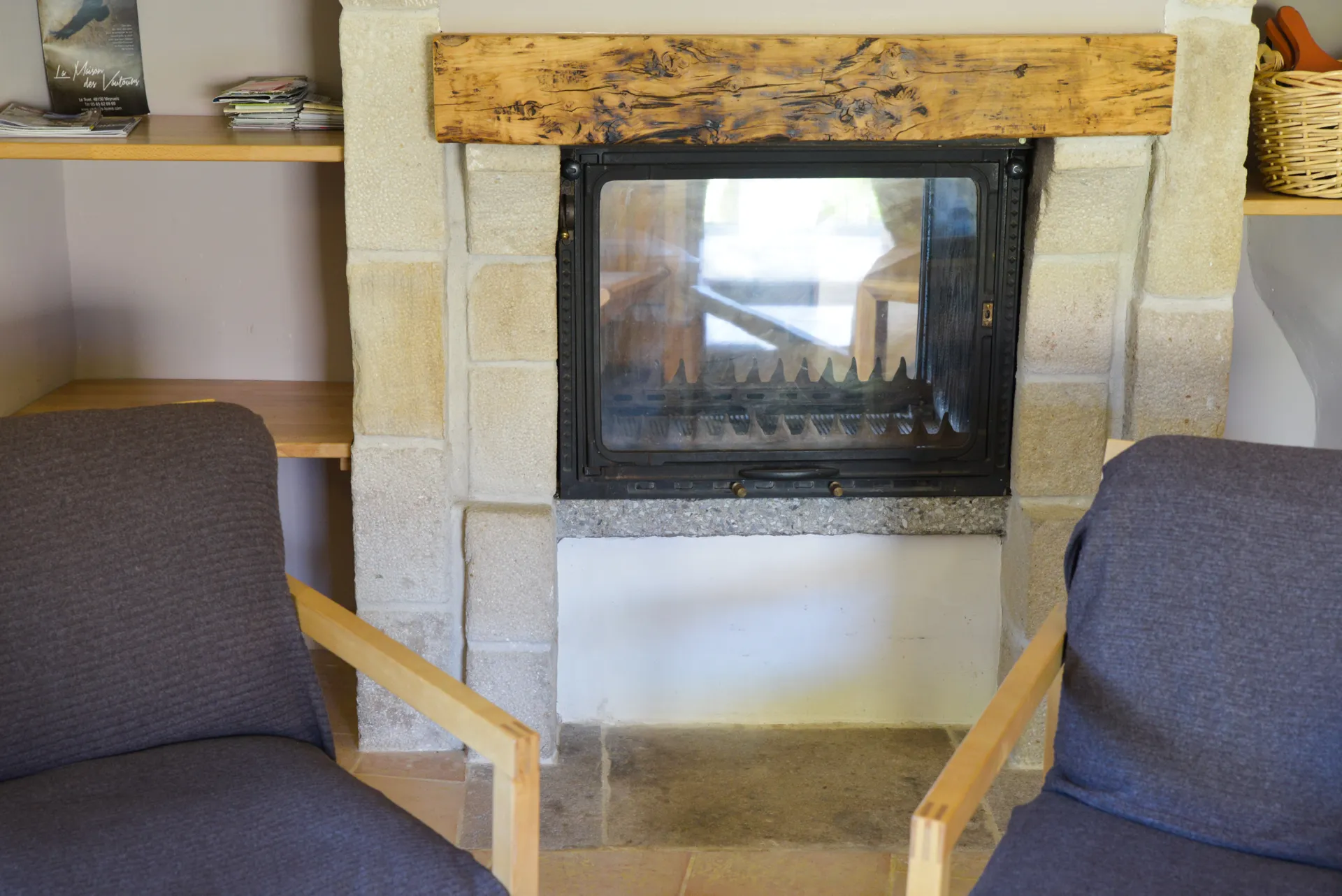 cheminée gîte La caussenarde