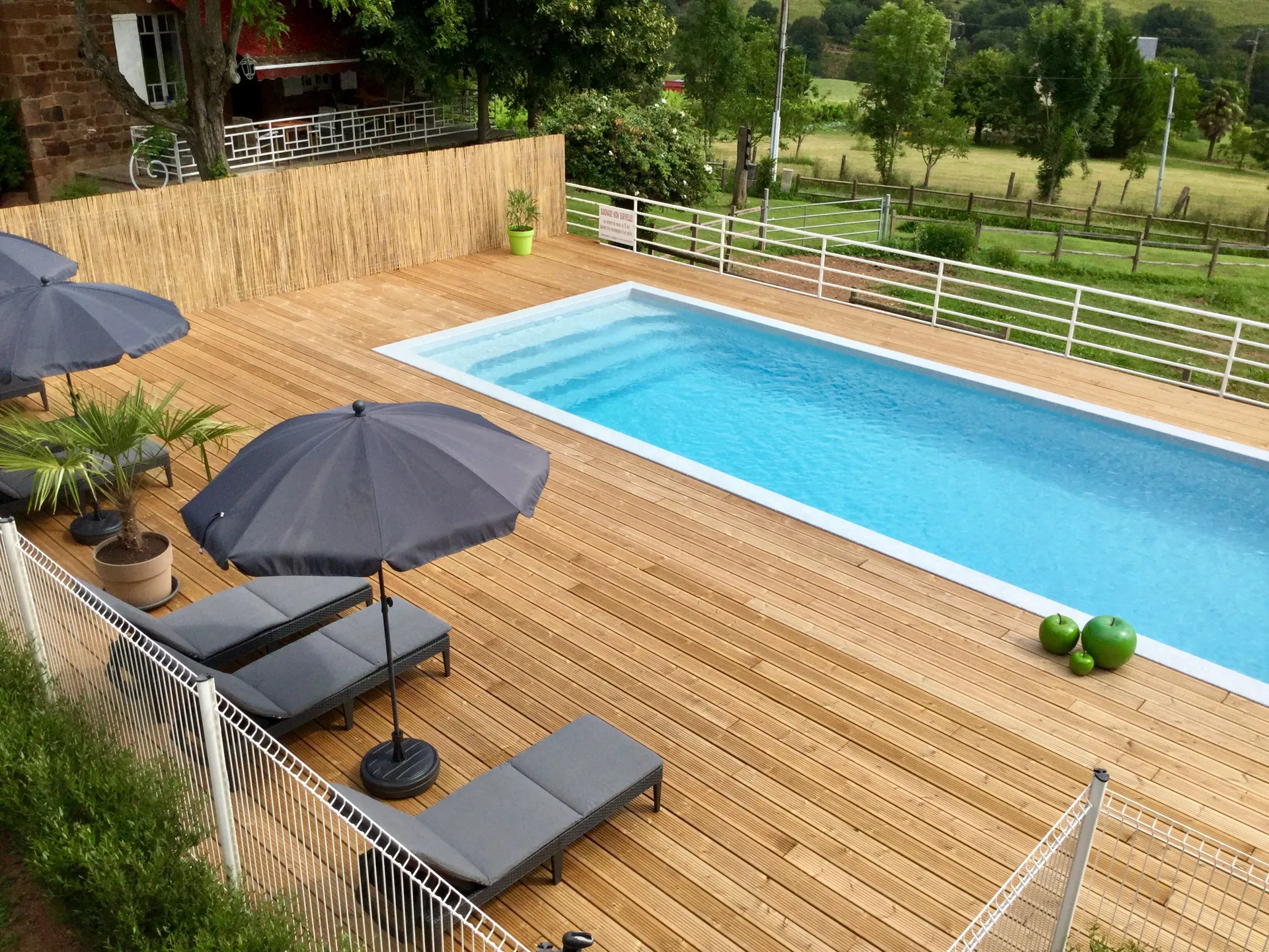 Piscine du Domaine du Mas Naut