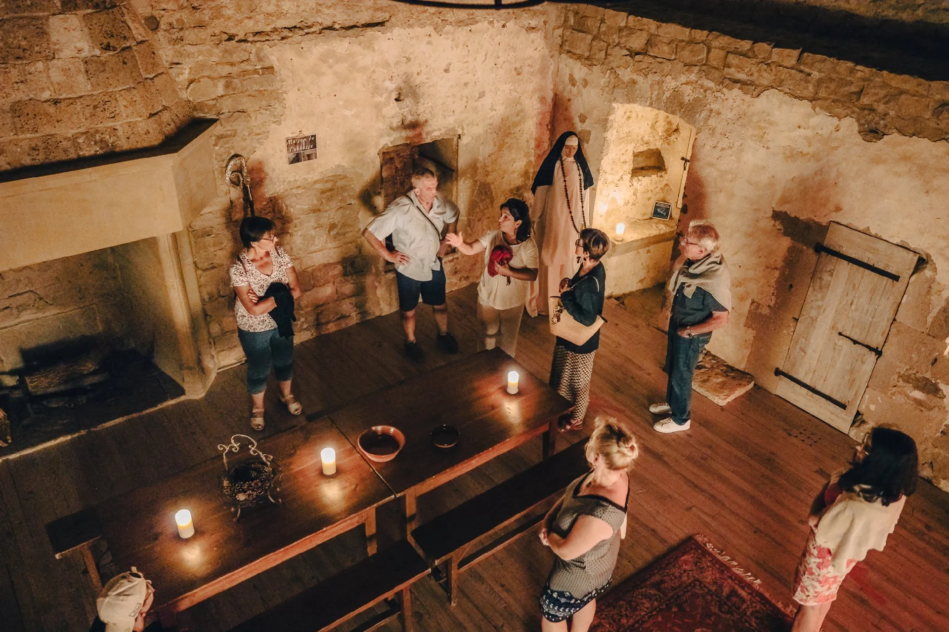 Les appartements de l'Abesse - Visite nocturne de St-Jean d'Alcas
