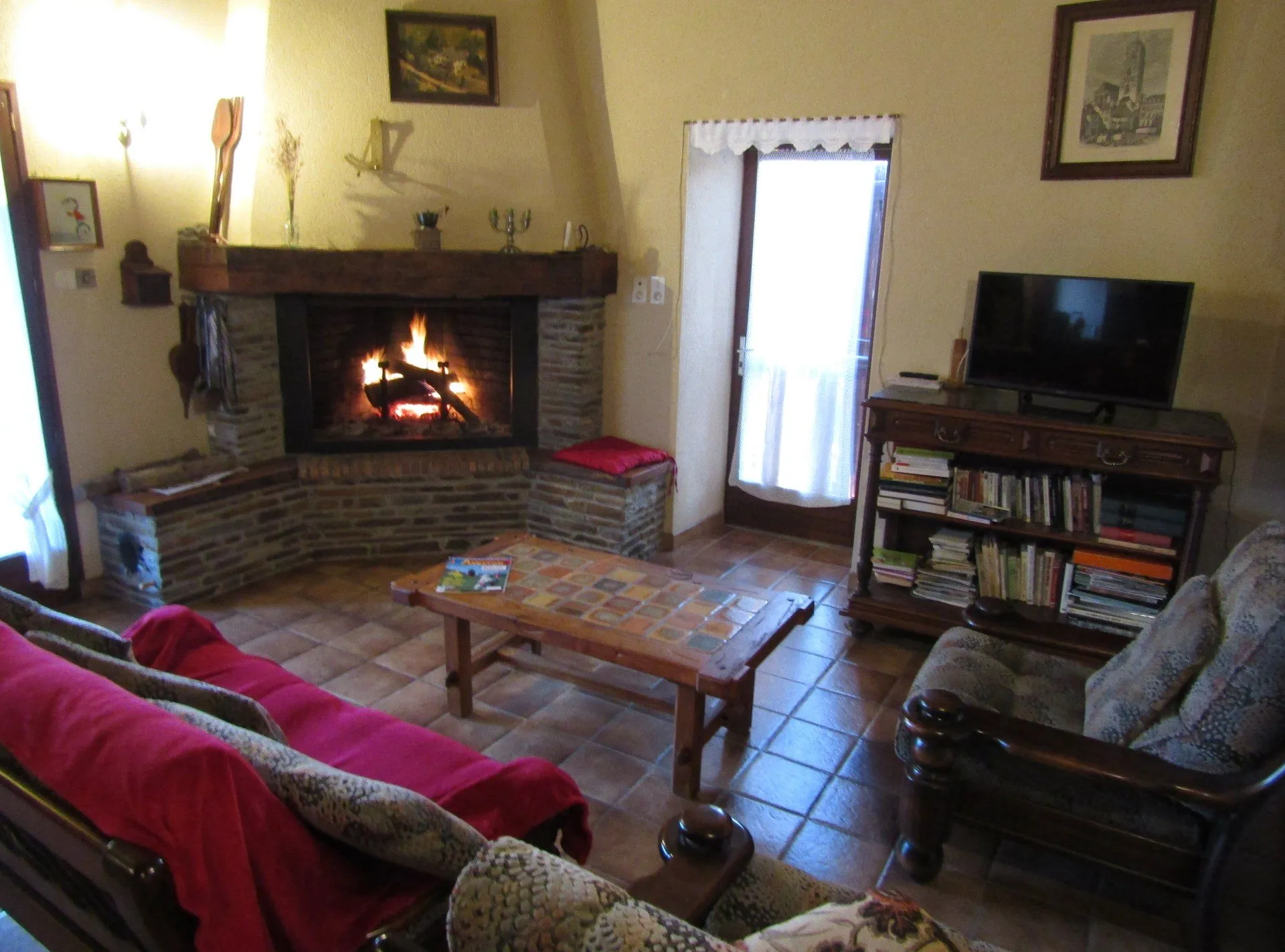 la Fenial, repos devant un bon feu, appréciable si une averse nous a surpris ...