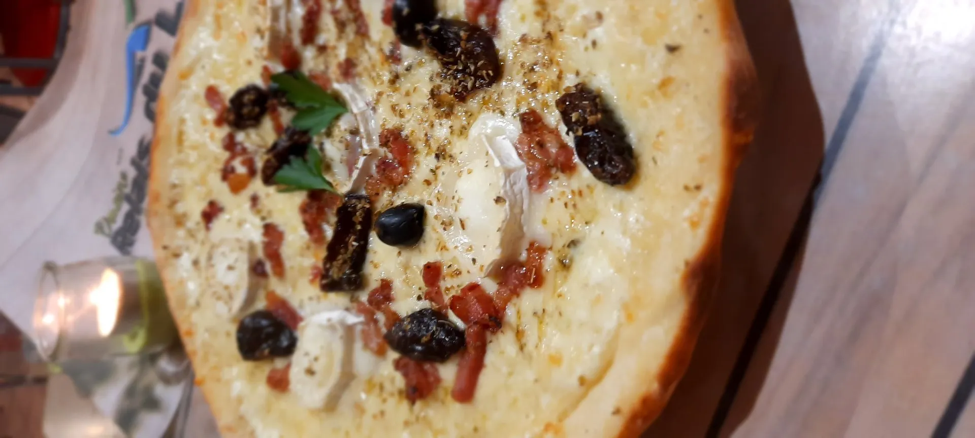 pizza chèvre pruneaux