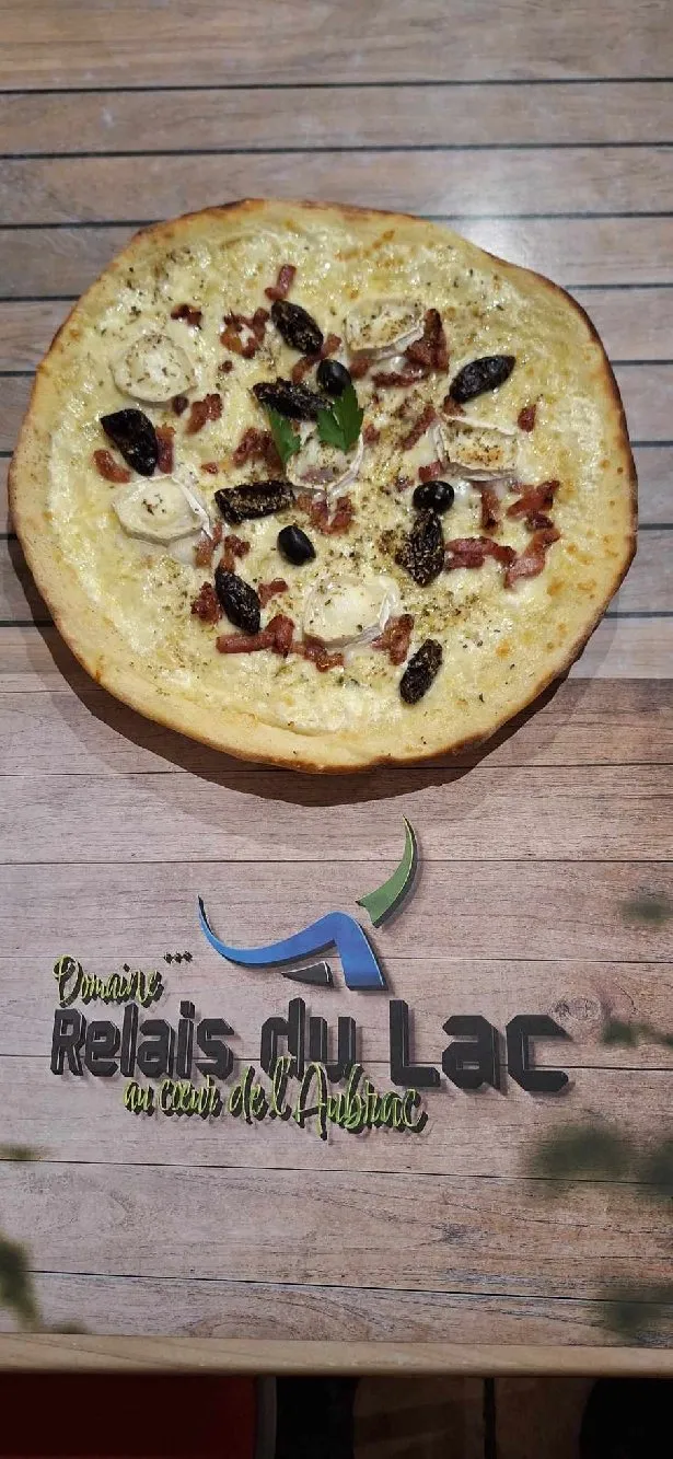 Pizza chèvre pruneaux