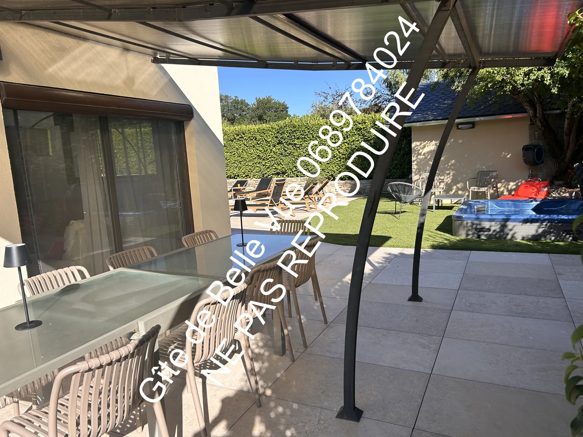 COIN REPAS EXTERIEUR