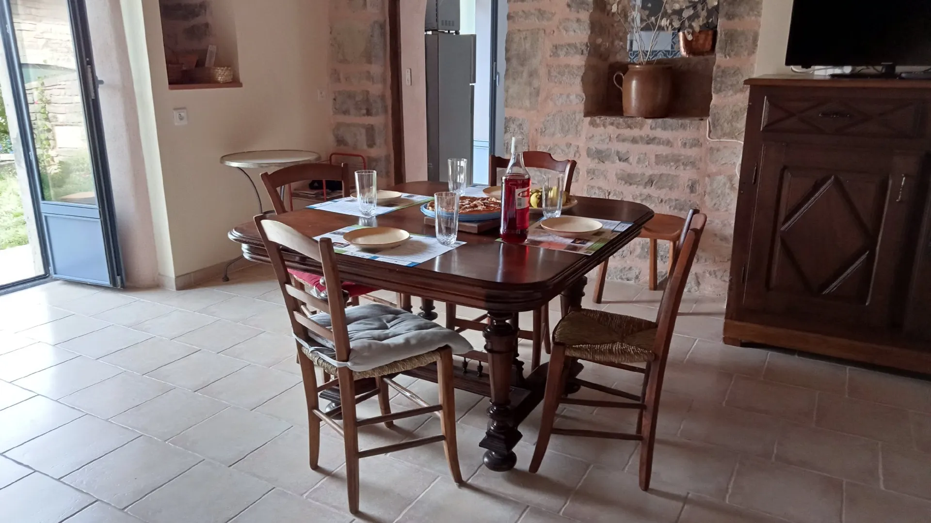 Gîte Les Volets Bleus. La pièce de vie pour vos vacances