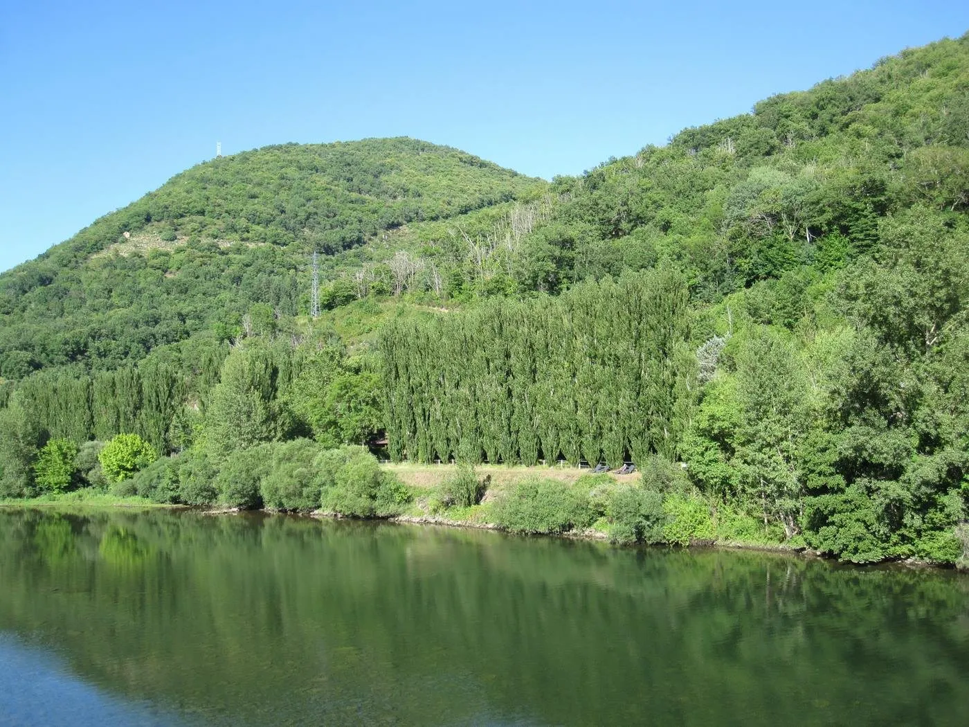 Sur les berges du Tarn Camping de la Prade