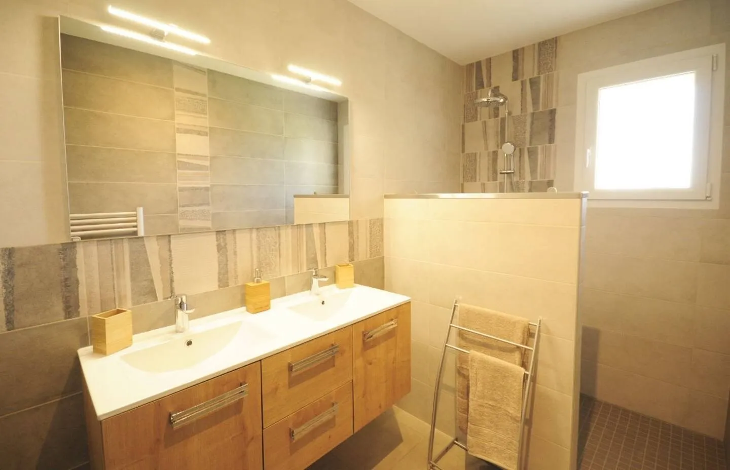 La Grange de Nespes : Les Lauriers