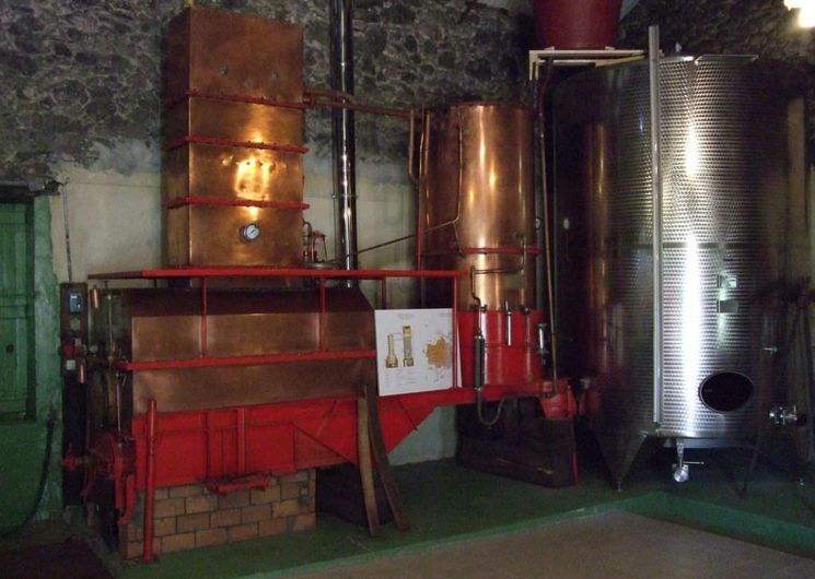 Alambic et distillation