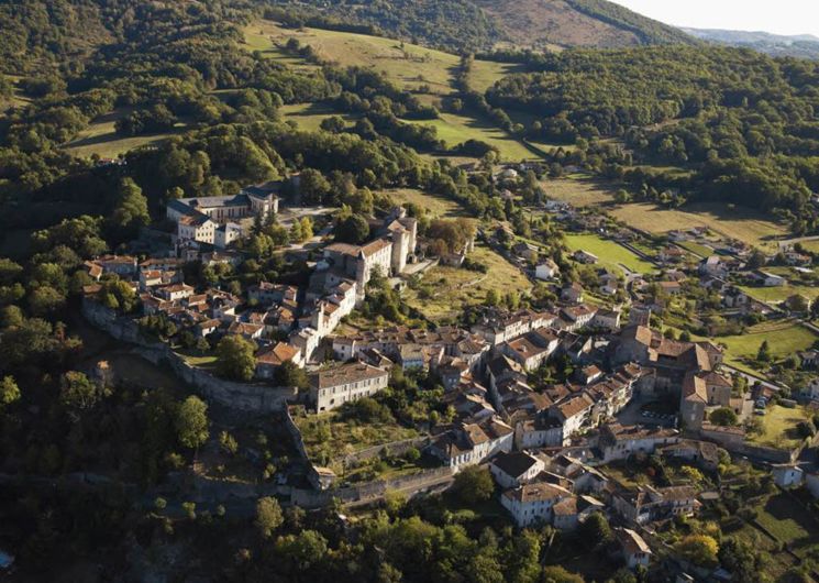 Saint-Lizier, grand site de Midi-Pyrénées dans la collection Ariège