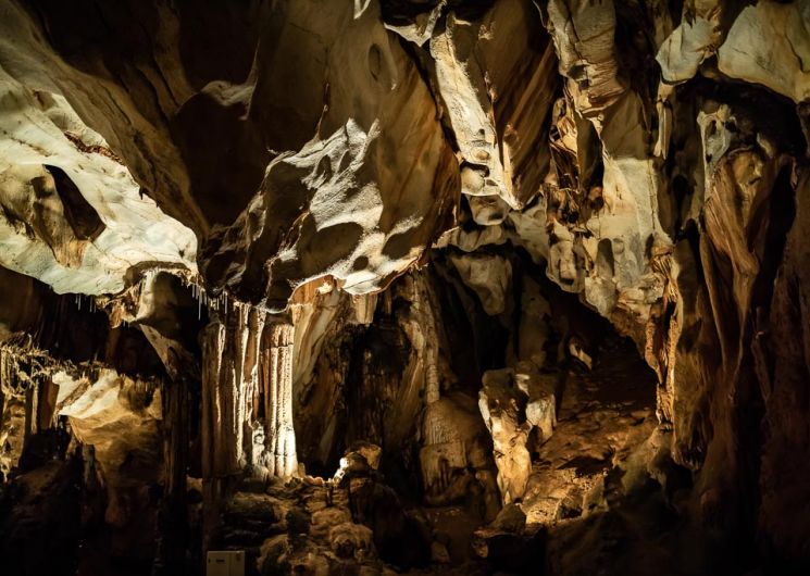 Grotte De Limousis