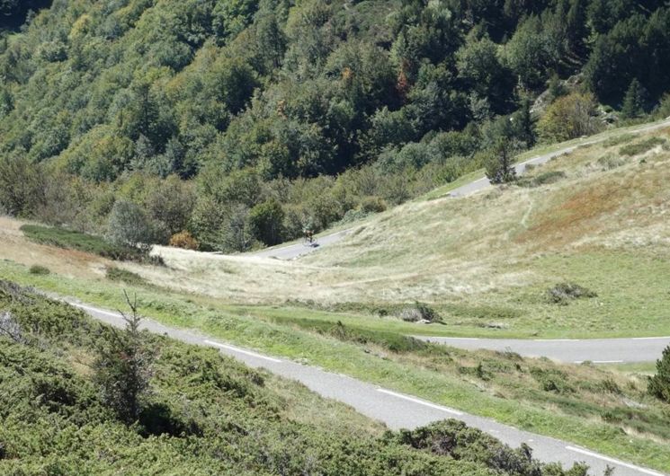 La Traversée des Pyrénées à vélo de route