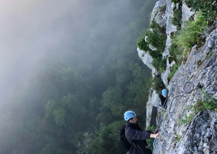 Escalade et via-ferrata pour tous dans les gorges de l'Aveyron_Saint-Michel-de-Vax