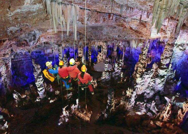 Le Grand Rappel de la Grotte de la Salamandre_Méjannes-le-Clap