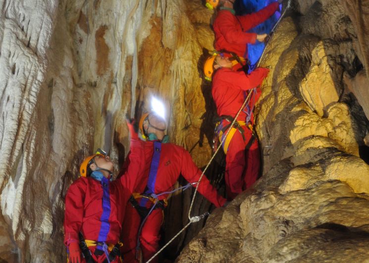 Grotte de la Salamandre