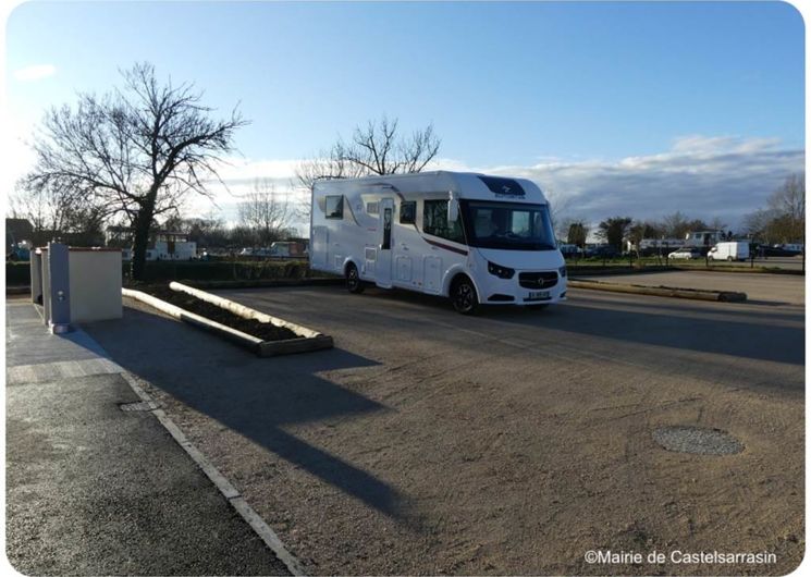 Aire de stationnement camping-car à Castelsarrasin