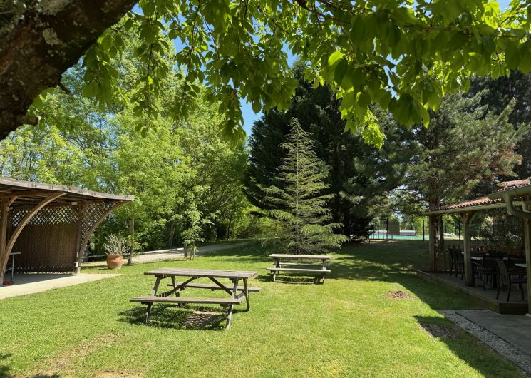 Camping Les Douces Nuits_Bellegarde