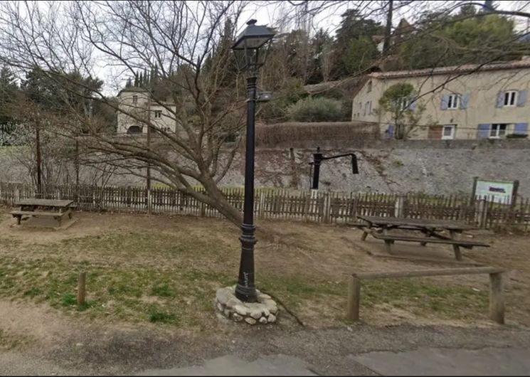 Aire de Service Camping Car d'Anduze_Anduze