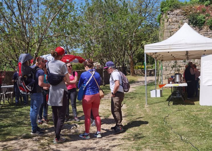 Chasse aux œufs, randonnée