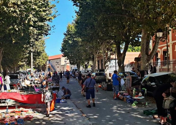 Vide grenier Aimargues