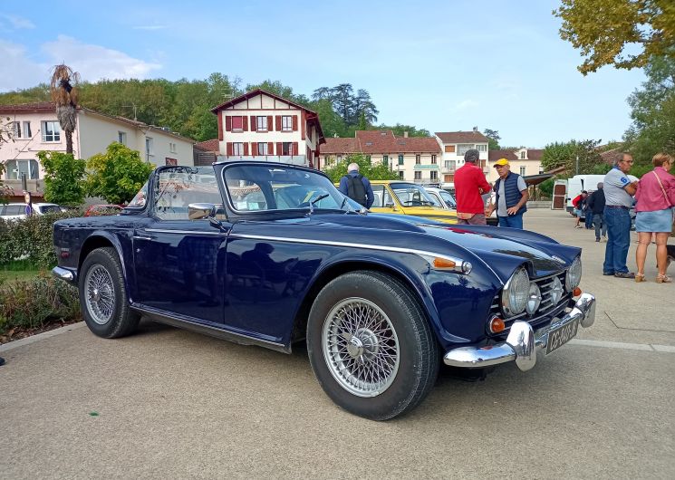 Fête des Véhicules d'Époque à Barbotan-les-Thermes_Cazaubon
