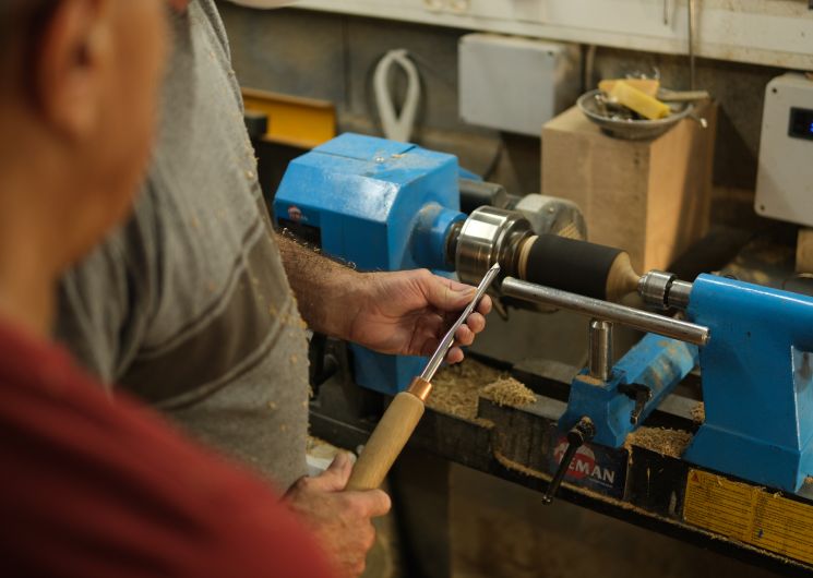 Visite de savoir-faire : découverte du tournage sur bois_Castres