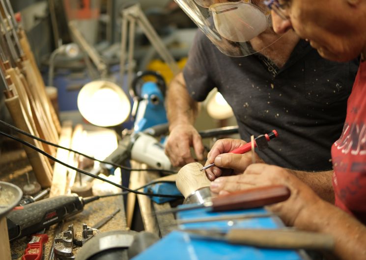 Visite de savoir-faire : découverte du tournage sur bois_Castres