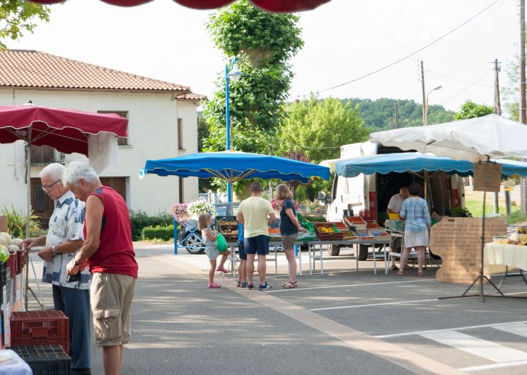 Marché de plein vent de Montaigu de Quercy_Montaigu-de-Quercy