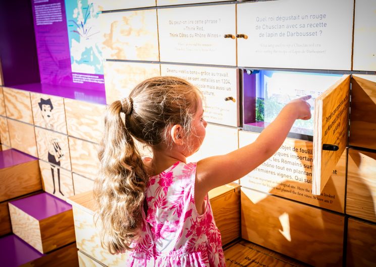 Escape Game – “Un musée haut en couleur !” : Un jeu d’énigmes immersif au coeur du patrimoine viticole_Bagnols-sur-Cèze