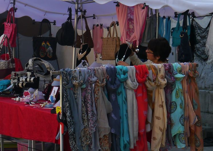 Marché hebdomadaire de Chamborigaud_Chamborigaud