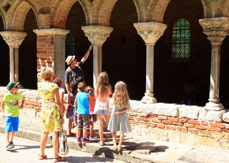 Jeu de piste au cloître
