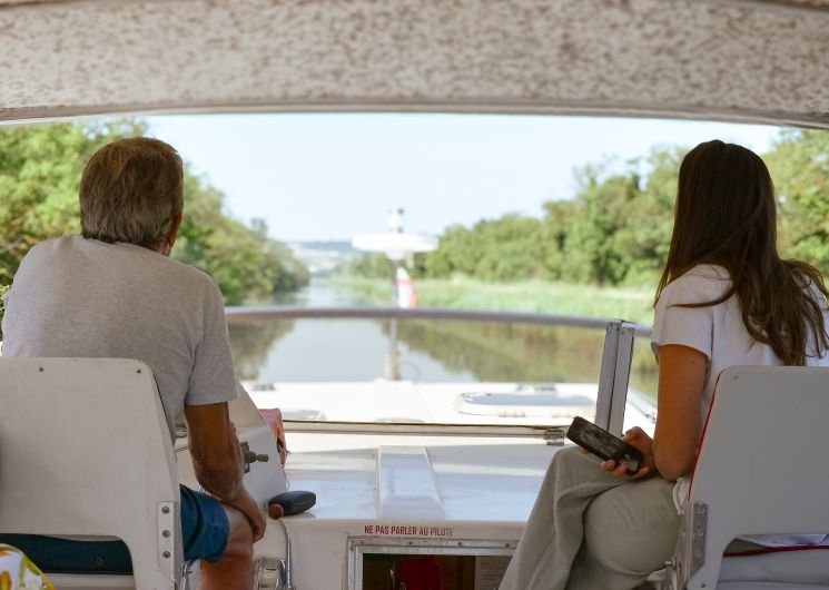 Balade fluviale aux portes de la Camargue_Bellegarde