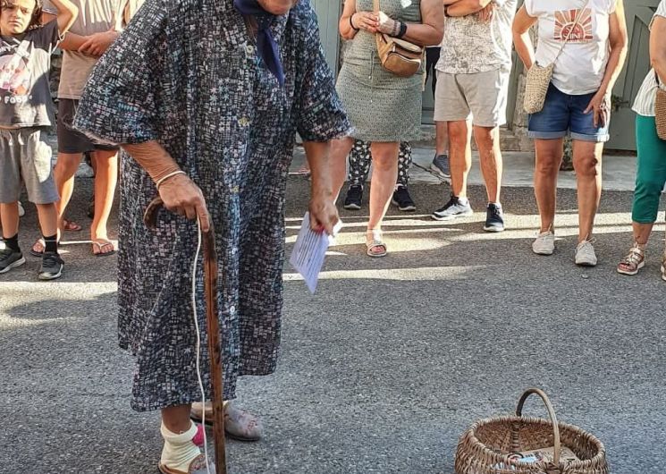 Drôle de visite à Aiguèze_Aiguèze