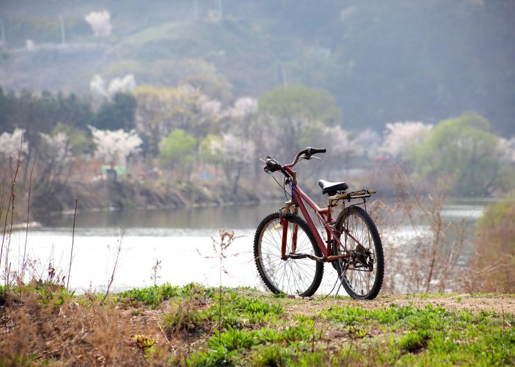 Visite guidée à vélo entre Valence-sur-Baïse et Condom à la découverte du patrimoine de la Baïse_Valence-sur-Baïse