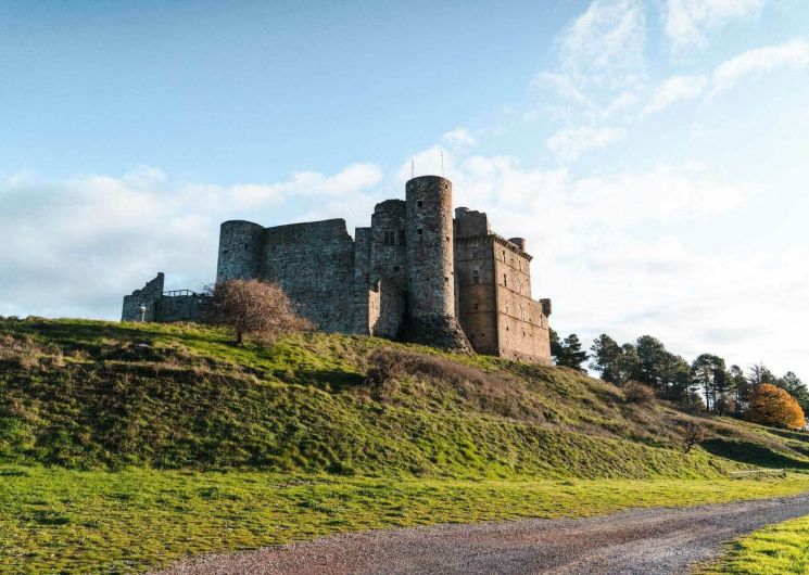Archéologie : le château de Portes, un promontoire à décrypter