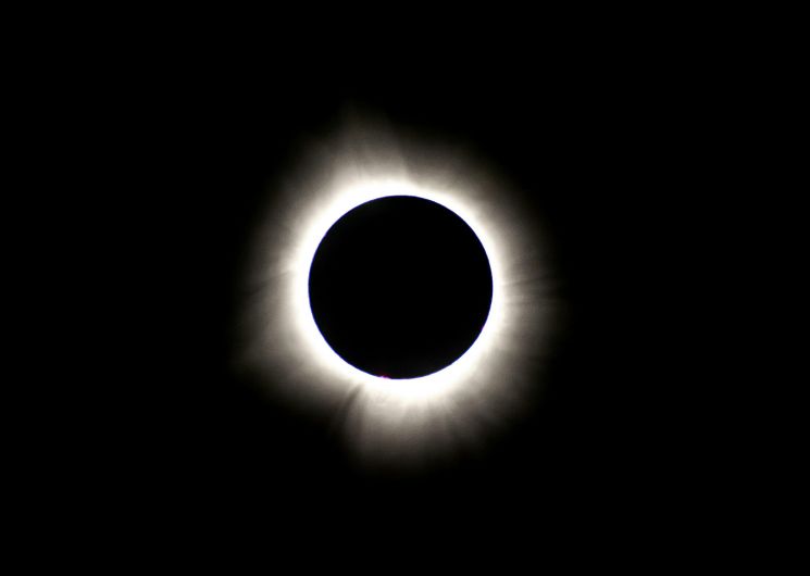 Eclipse partielle de soleil_Vézénobres