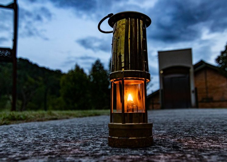 Visites à la lampe de mine