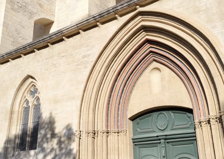 Visite commentée : la Collégiale, son histoire et ses mystères_Villeneuve-lez-Avignon