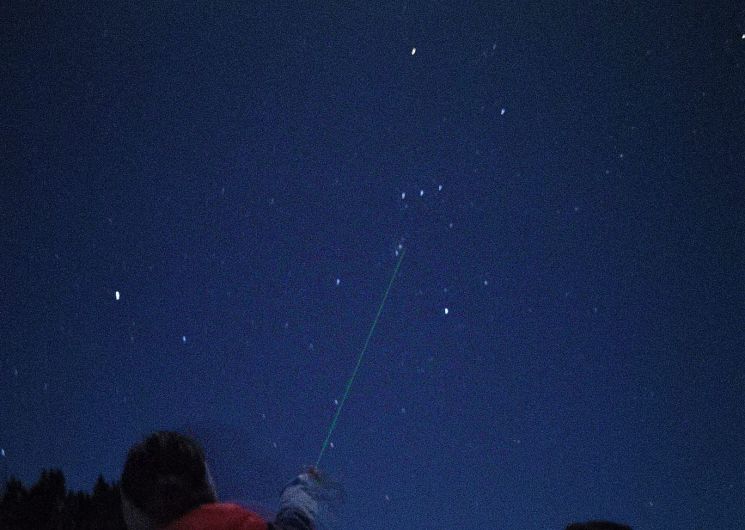Etoiles Laser