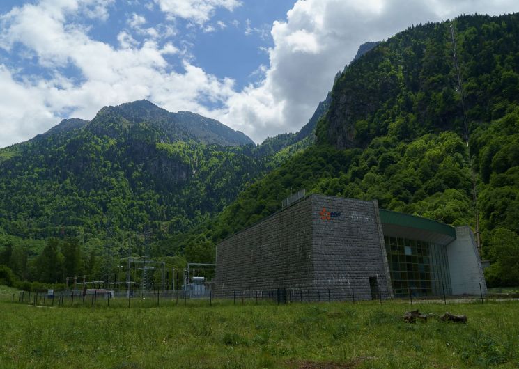 Visite guidée de la centrale hydroélectrique d'Orlu