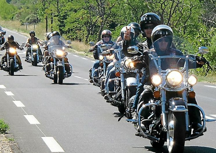 Rassemblement Moto à Bessan : les Brescoudos_Bessan