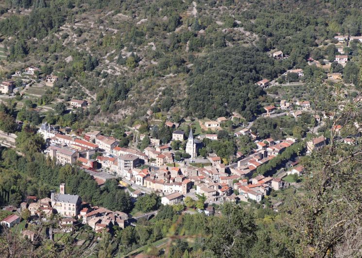 Arre, village cévenol au départ du Trail d'Arre