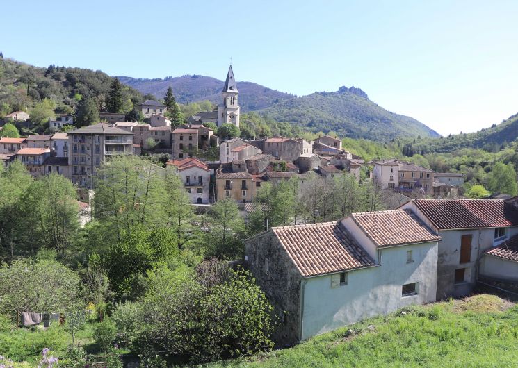 Arre, village cévenol au départ du Trail d'Arre