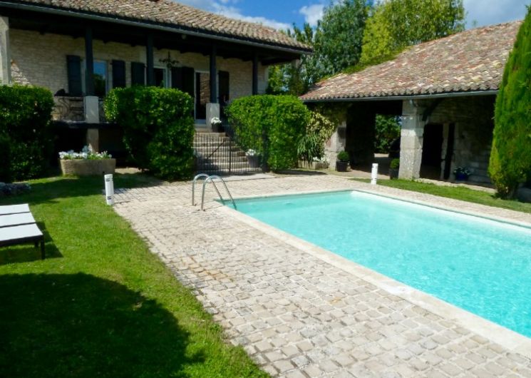 Meublé de Tourisme - PEZZANO Martine