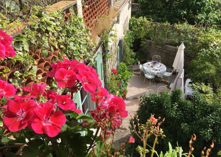 breakfast and dinner terrace at Les Asphodèles